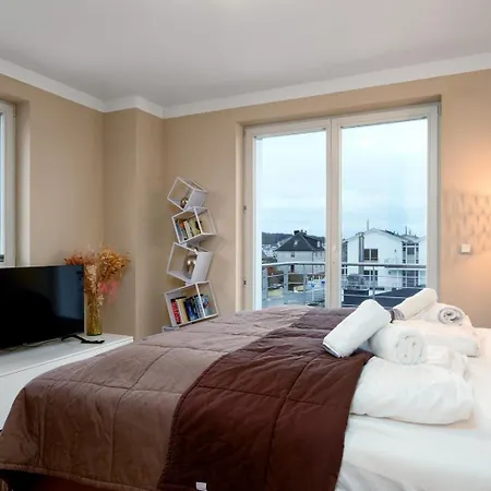 -terrasse Mit Meerblick, Sauna, Fitness - Seeadler 사스니츠